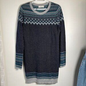 EUC If It Were Me Navy Gray Crewneck Tunic Sweater